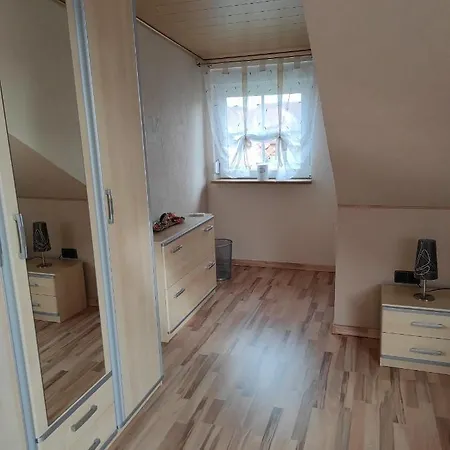 Guhl * מונסטר אים היידקרייס