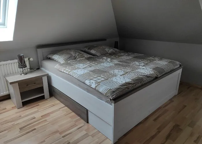 Guhl Проживание в семье